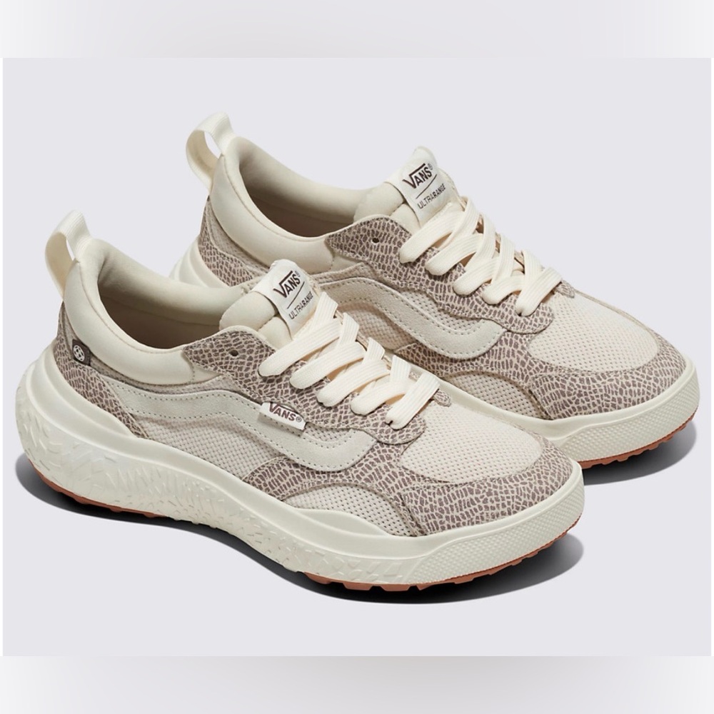 Vans MTE UltraRange Neo VR3 Python Vintage White Women’s 6.5 Chunky Sneakers